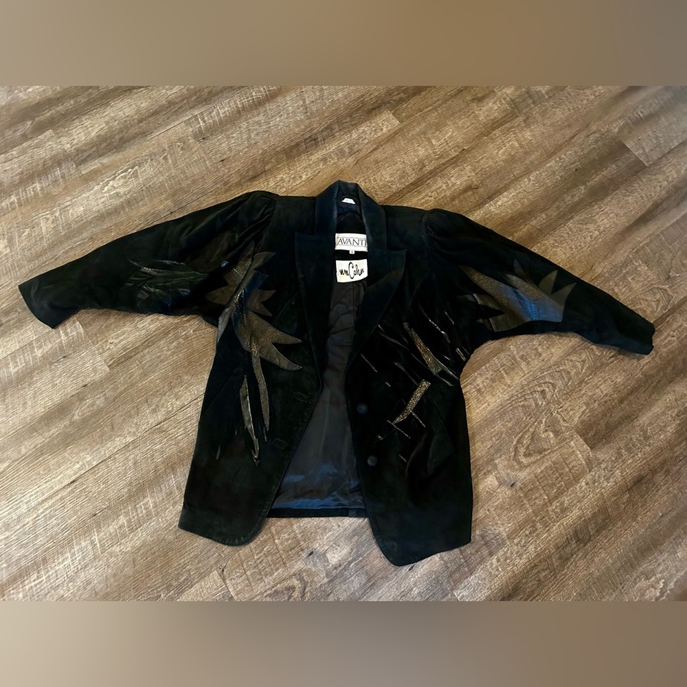 Vintage 80’s genuine leather jacket by Avanti women’s size small